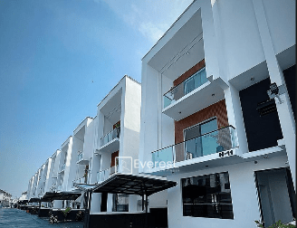 4 BEDROOM SEMI-DETACHED DUPLEX FOR SALE