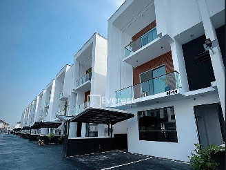 4 BEDROOM SEMI-DETACHED DUPLEX FOR SALE