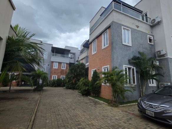 4bedrooms terrace Duplex