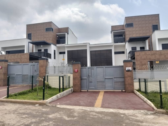 A modern well built 2 Units of 5 bedroom detached duplexes
