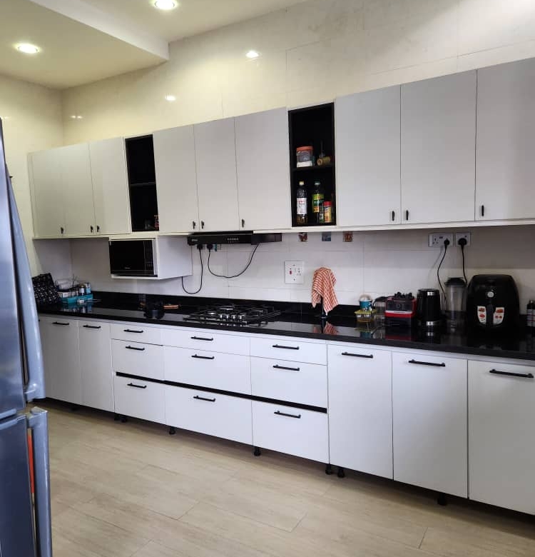 3-Bedroom fully furnished apartment