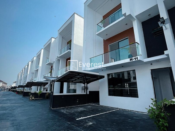 4 BEDROOM SEMI-DETACHED DUPLEX