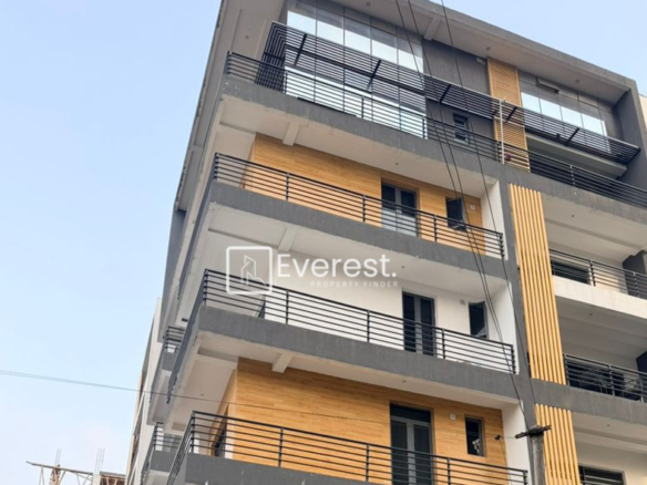 4-bedroom maisonette with BQ To Let