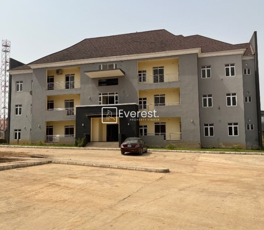 3 bedroom flat / apartment for sale