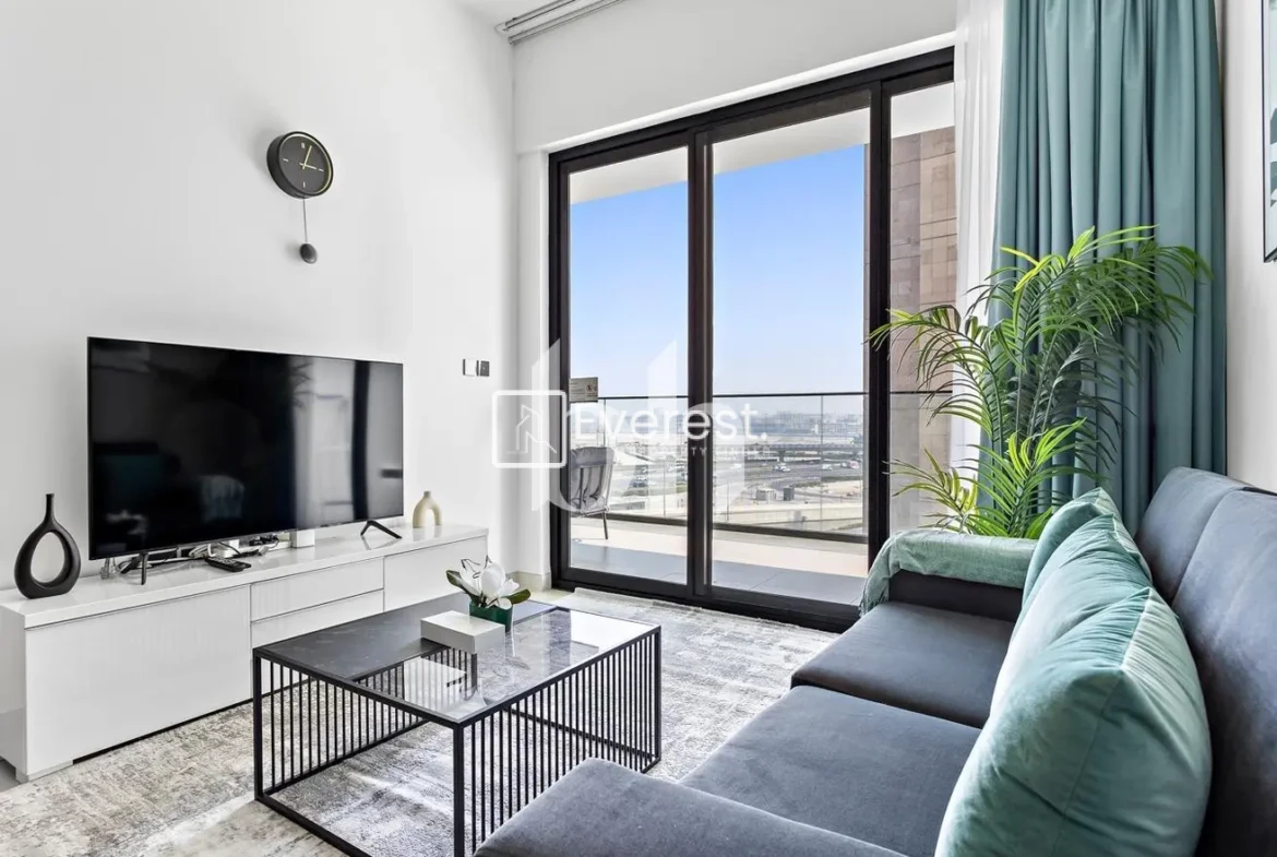 1 BR Fully Furnished Available for Rent