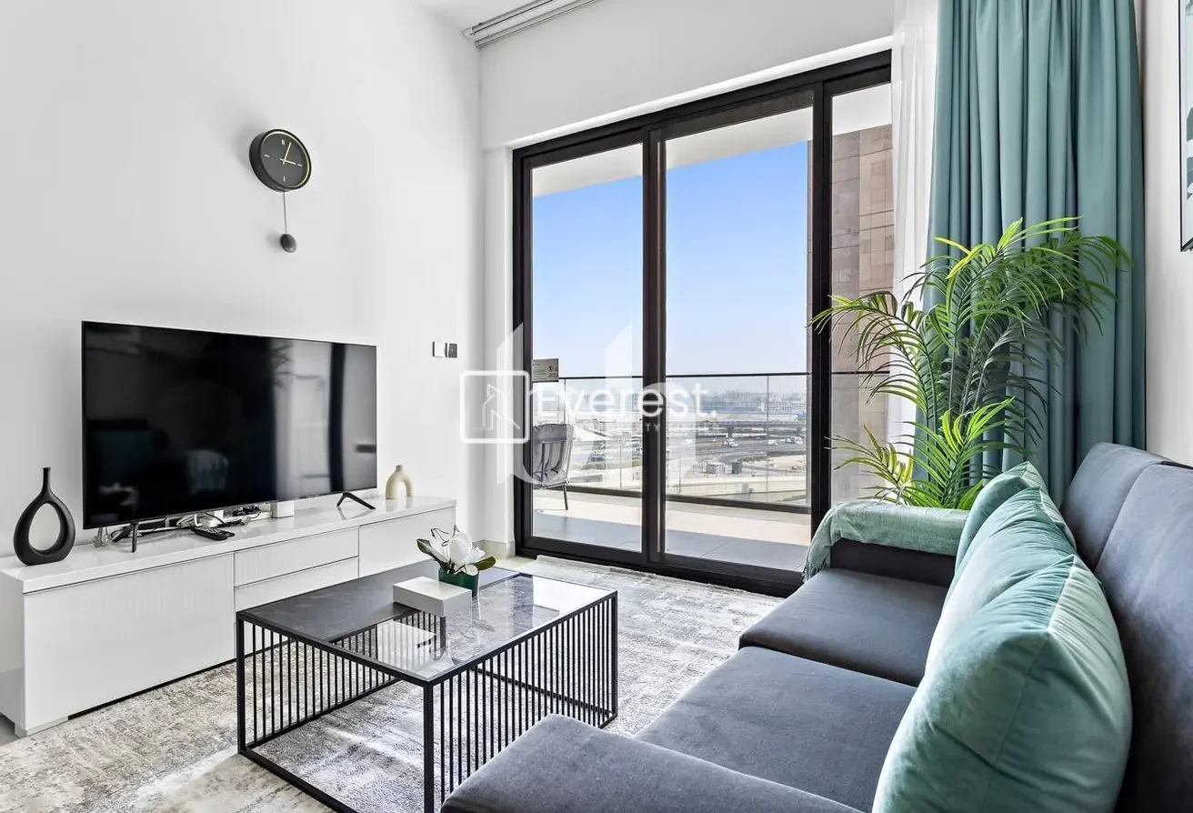 1 BR Fully Furnished Available for Rent