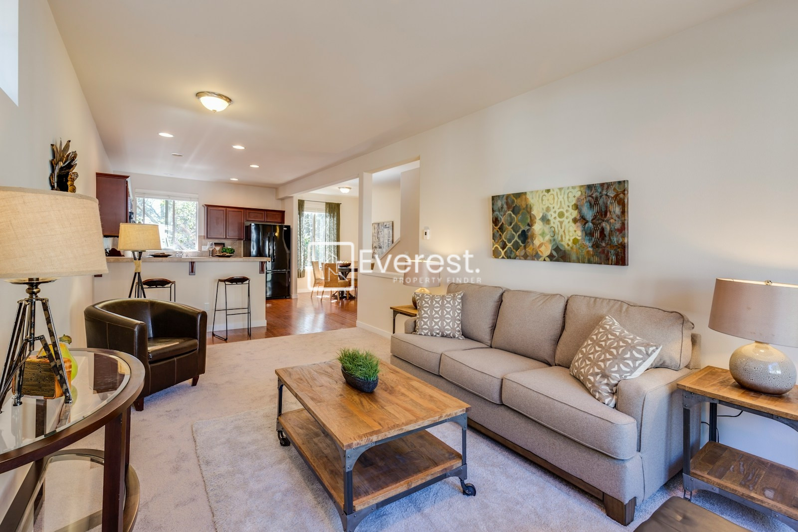 Why Buyers Ignore Some Property Listings Within Seconds