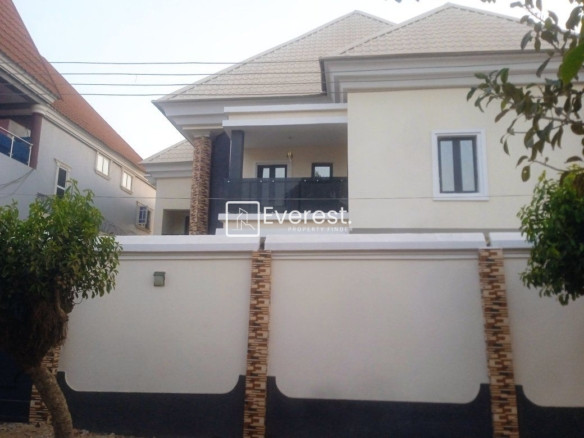 6 Bedroom Duplex for Sale in Kano