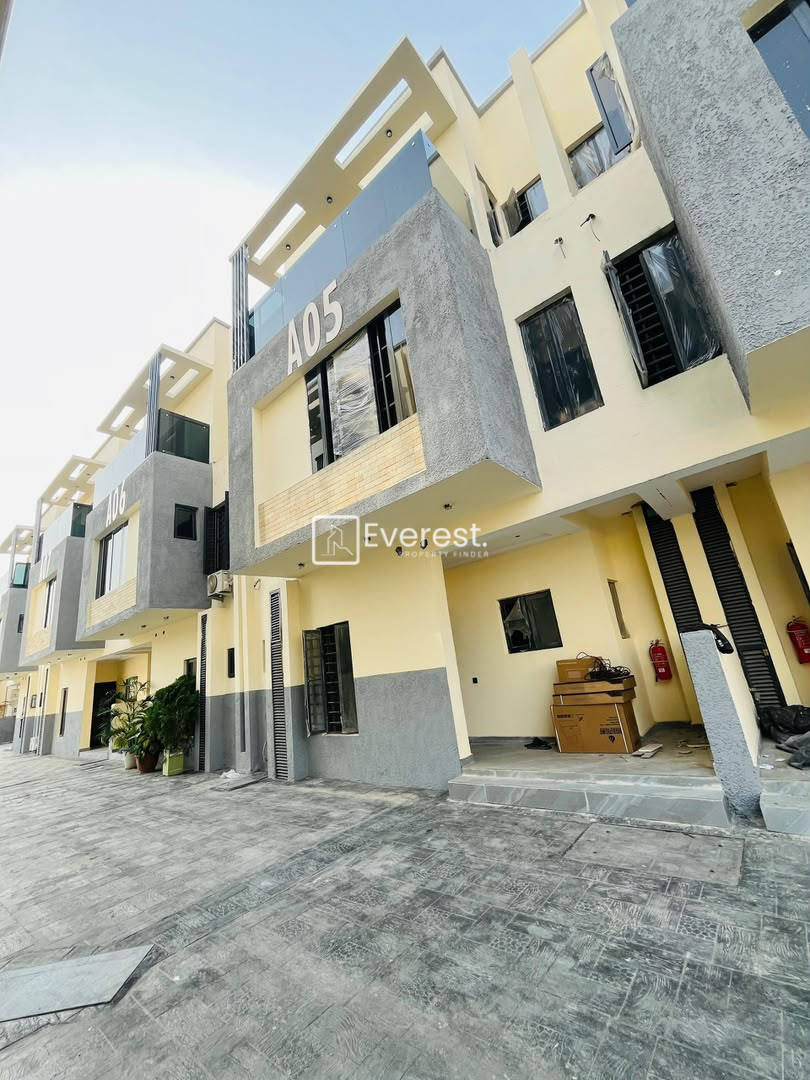 4 BEDROOM TERRACE DUPLEX