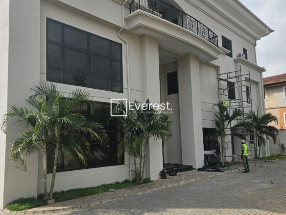 5B Apartments of mini estate