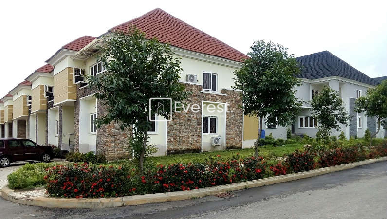 3 Bed Terraced House For Sale