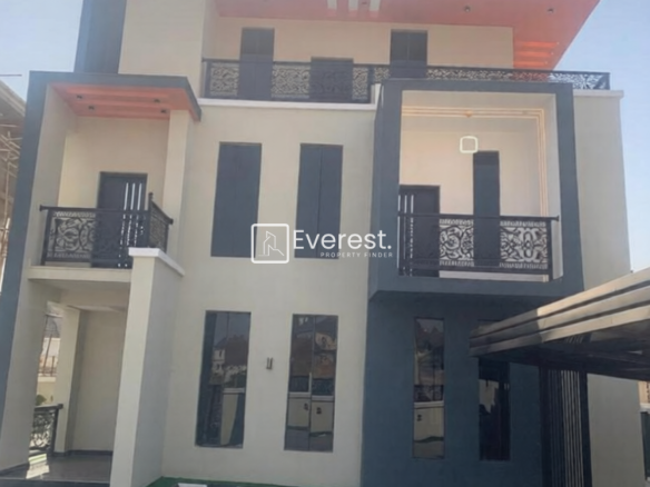 Luxury 5-Bedroom Fully Detached Dup