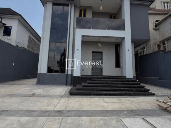 4-bedroom fully detached duplex