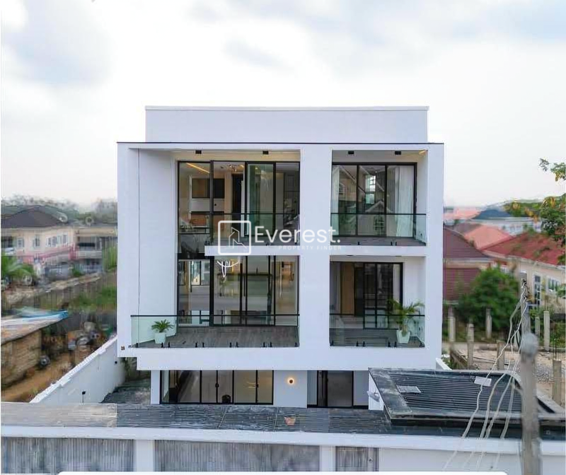 7 Bedroom Detached With Bq