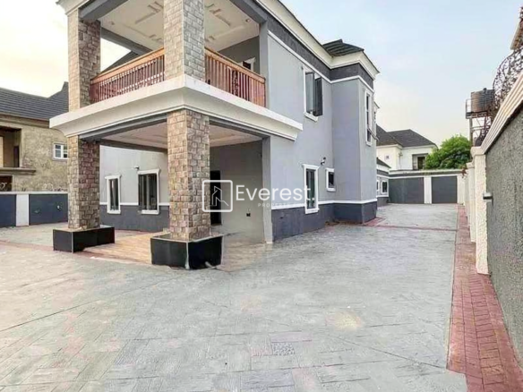 4 Bedroom Fully Detach Duplex
