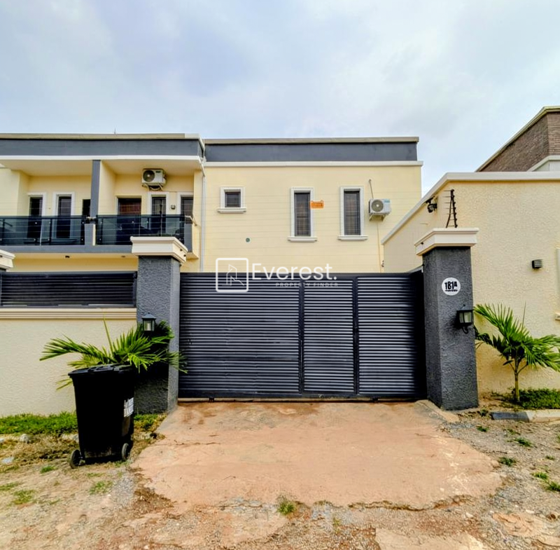 Fully Furnished 5 bedroom